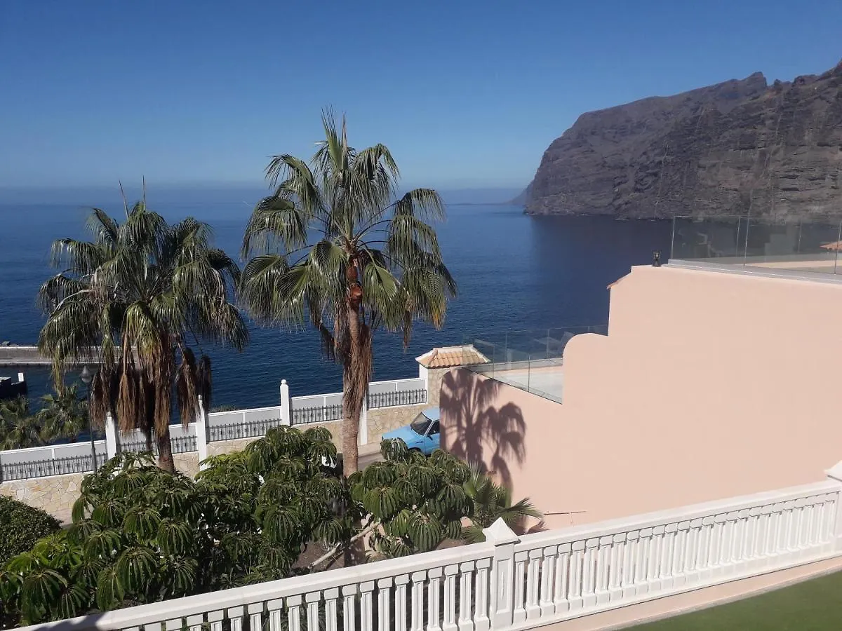 Los Gigantes In Front Of Sea Acantilado de los Gigantes Hiszpania