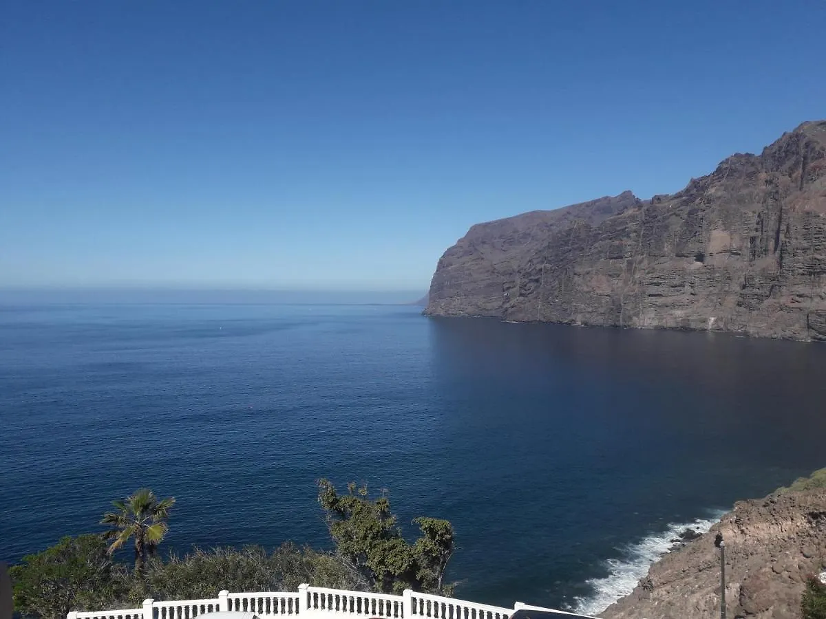 Los Gigantes In Front Of Sea Acantilado de los Gigantes 0*,  Hiszpania